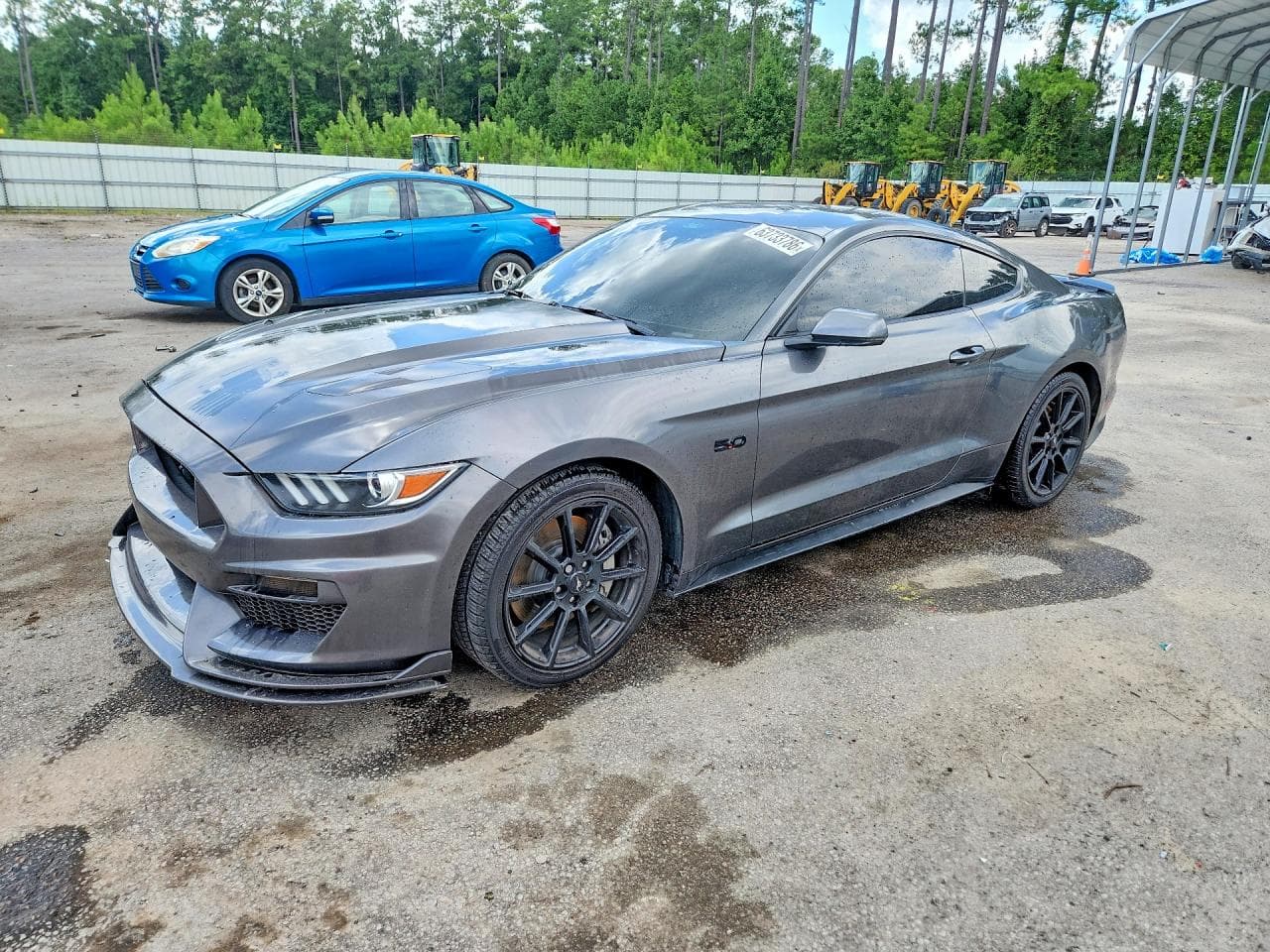 FORD MUSTANG
