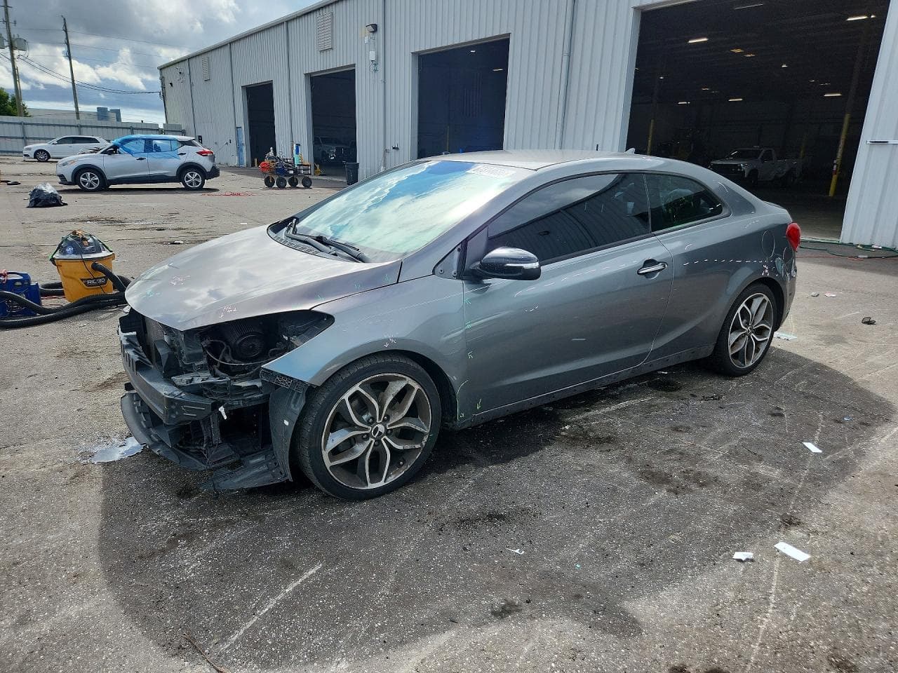 KIA FORTE KOUP