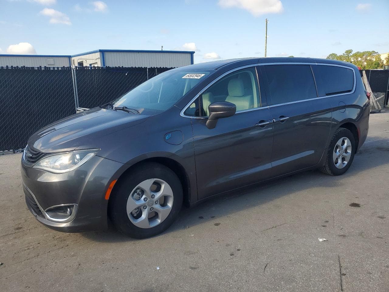 CHRYSLER PACIFICA