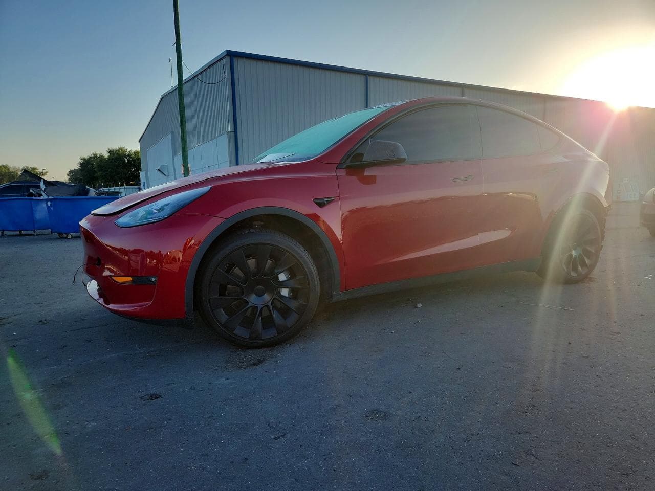 TESLA MODEL Y