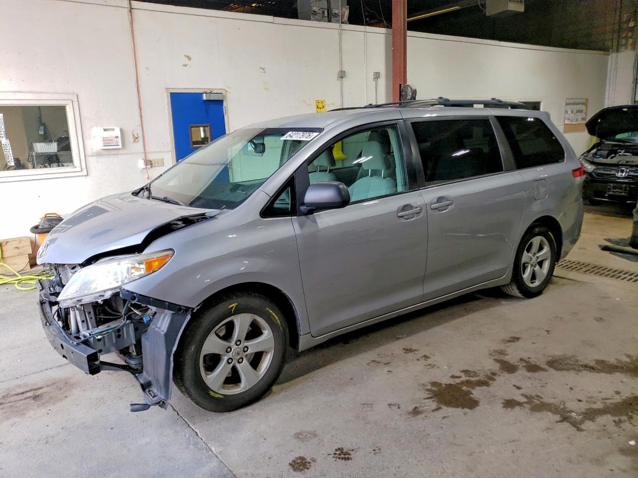 TOYOTA SIENNA