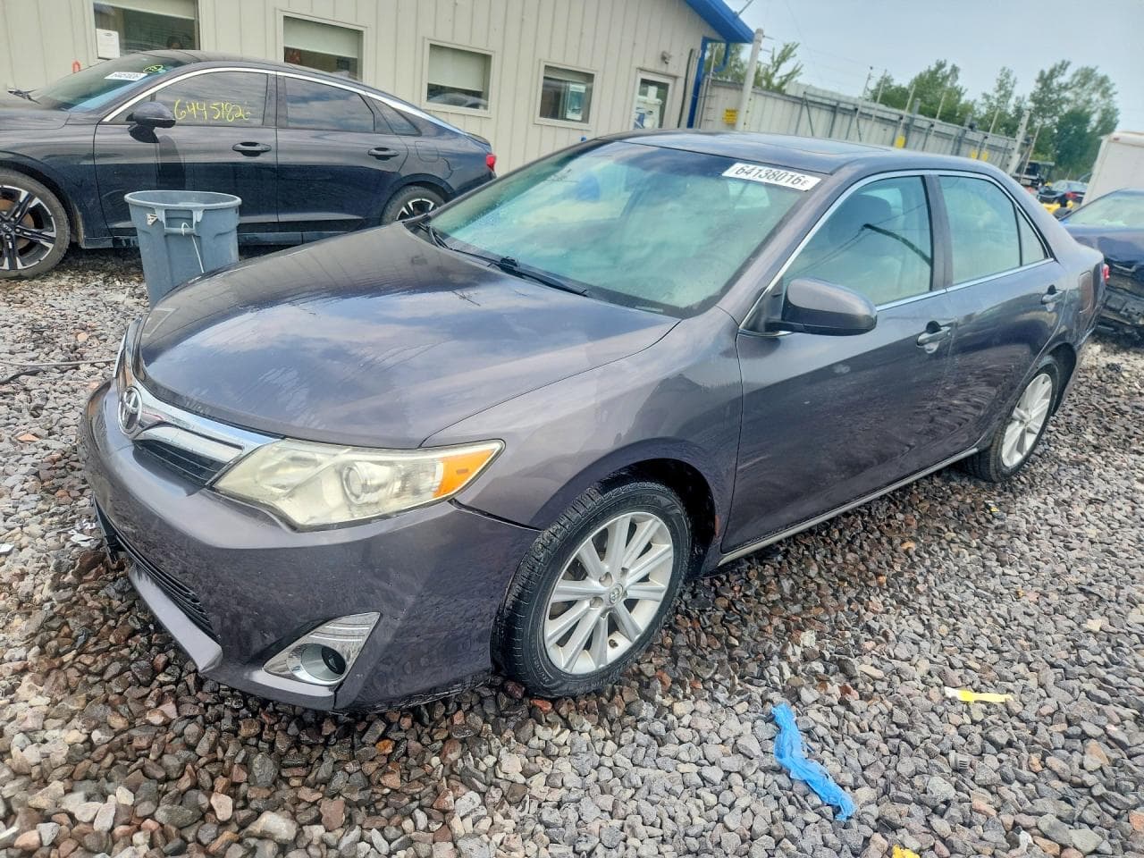 TOYOTA CAMRY