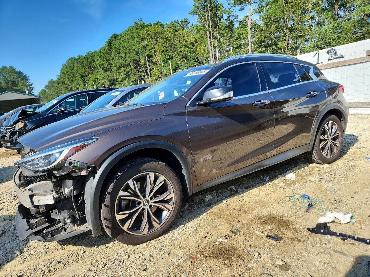 INFINITI QX30