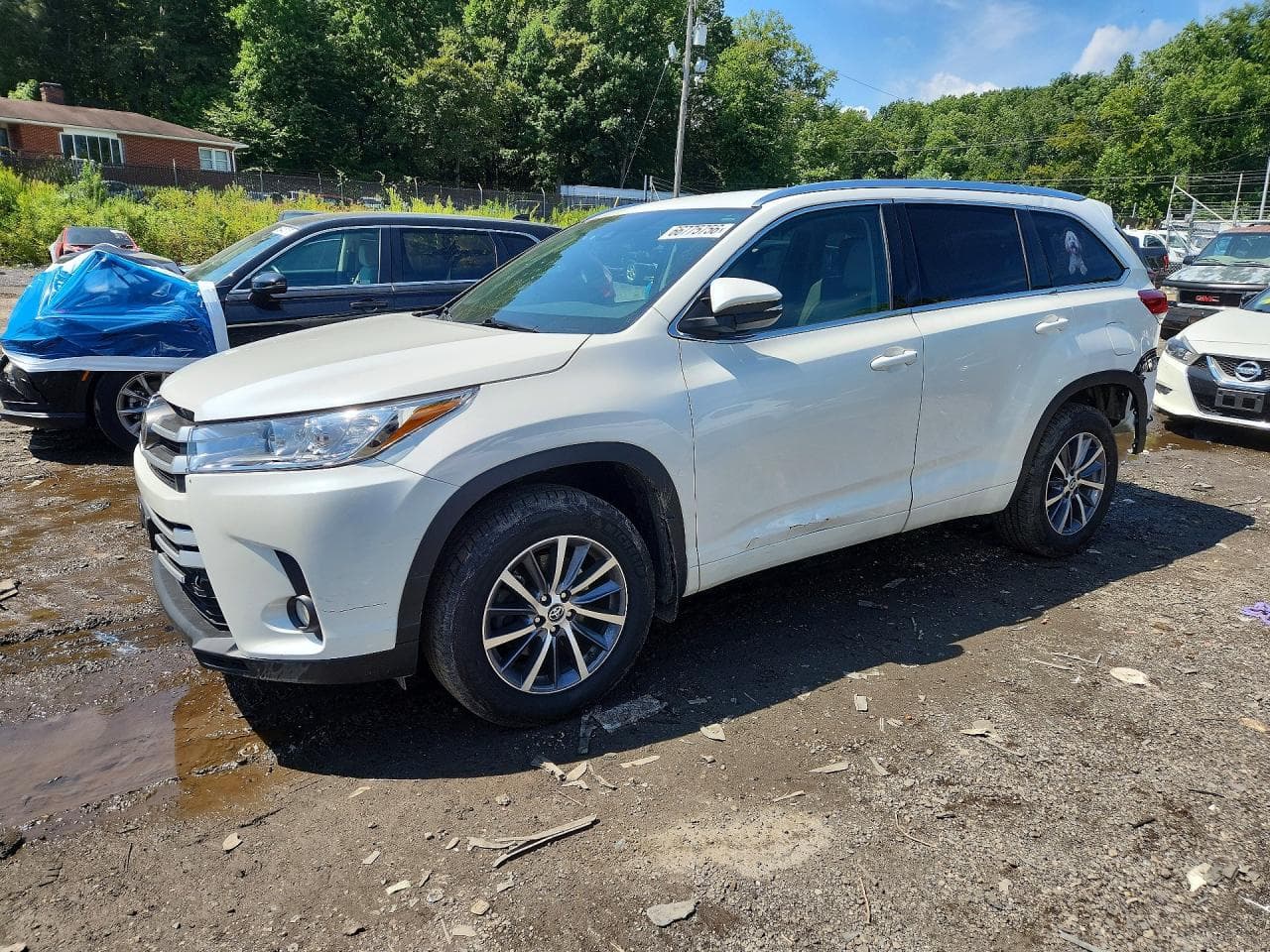 TOYOTA HIGHLANDER
