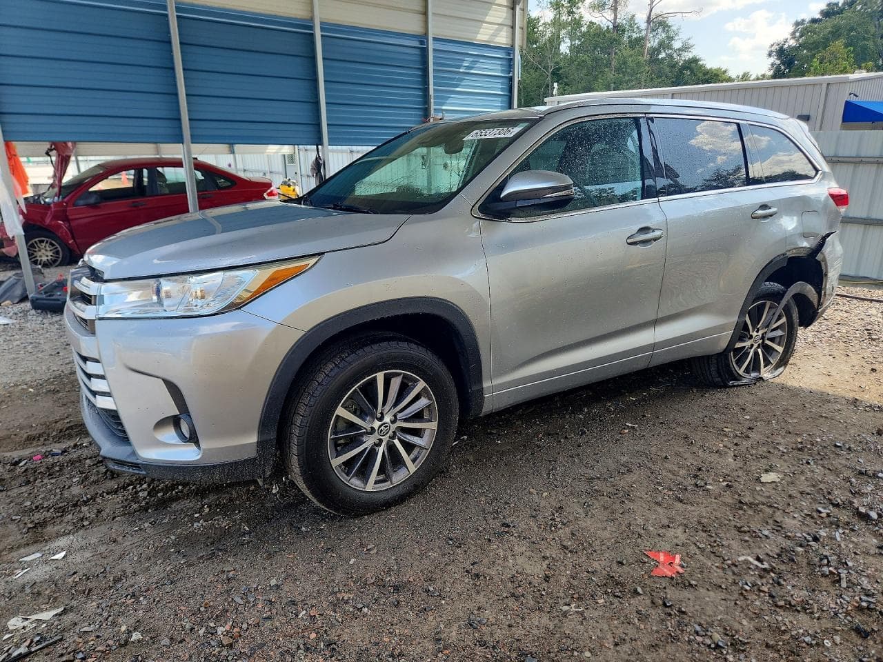 TOYOTA HIGHLANDER