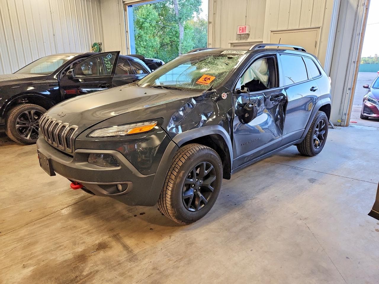 JEEP CHEROKEE