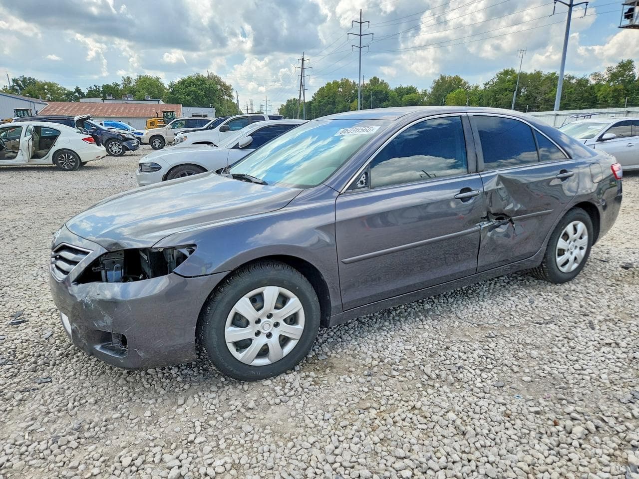 TOYOTA CAMRY