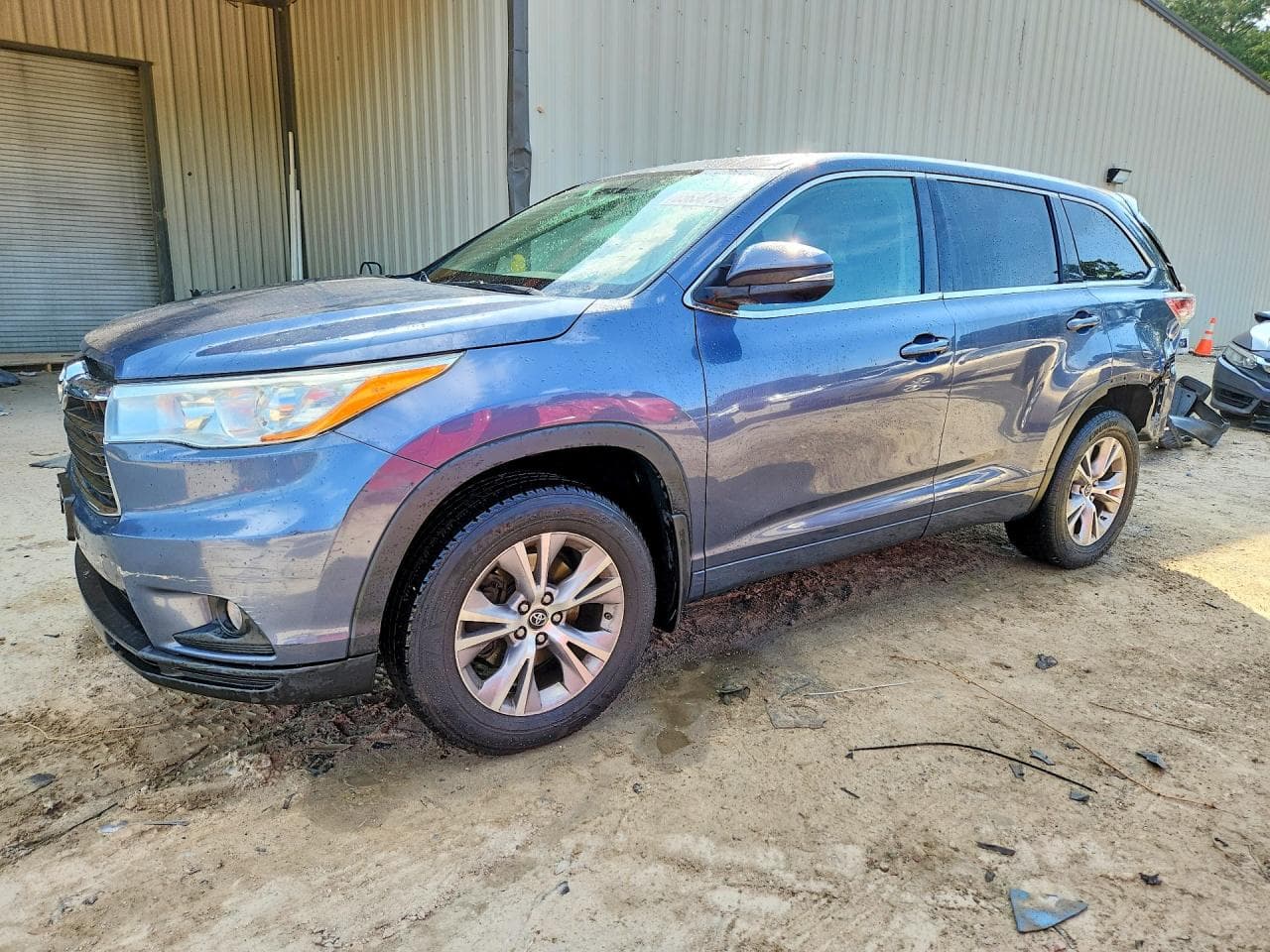 TOYOTA HIGHLANDER