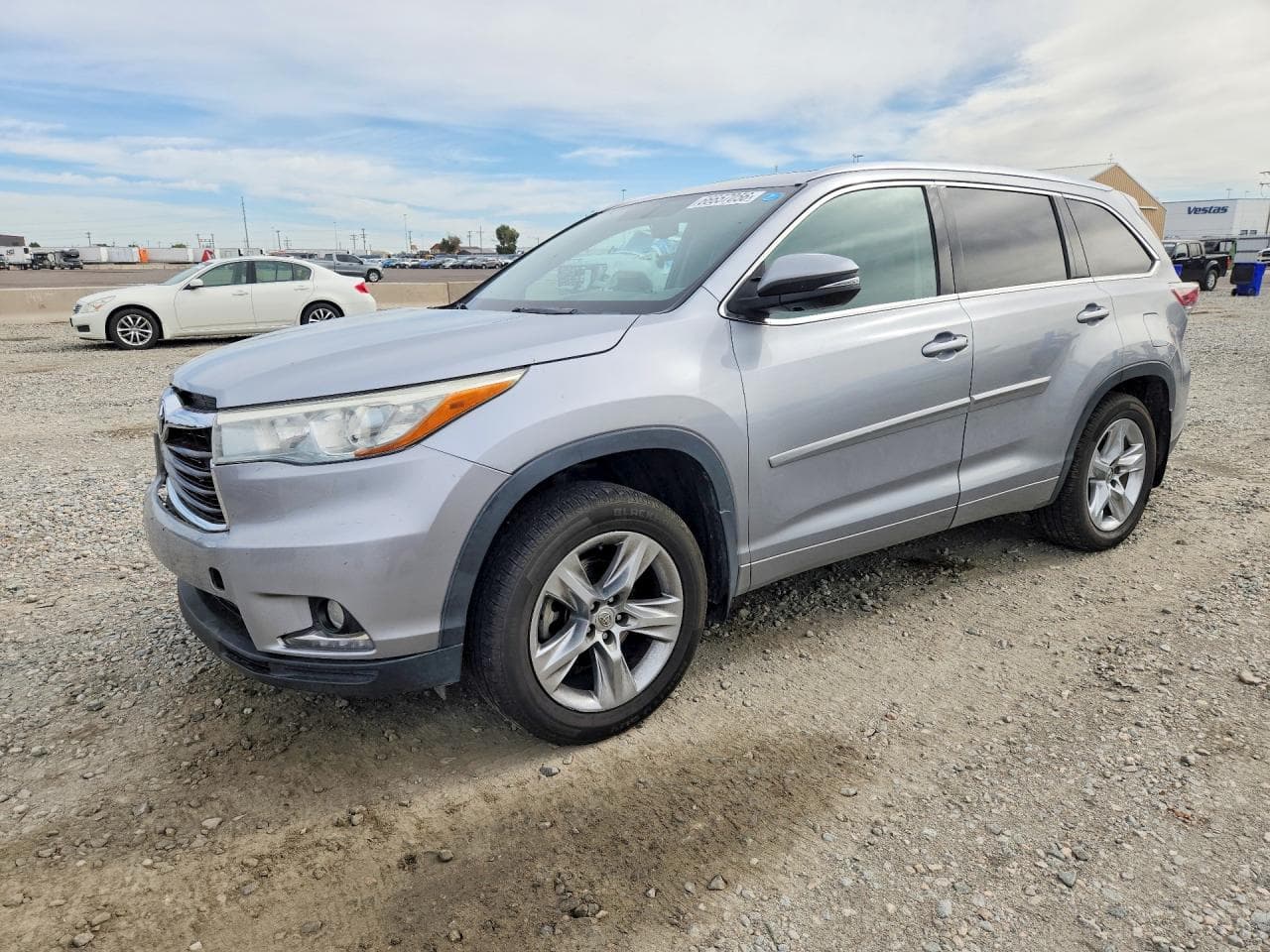 TOYOTA HIGHLANDER