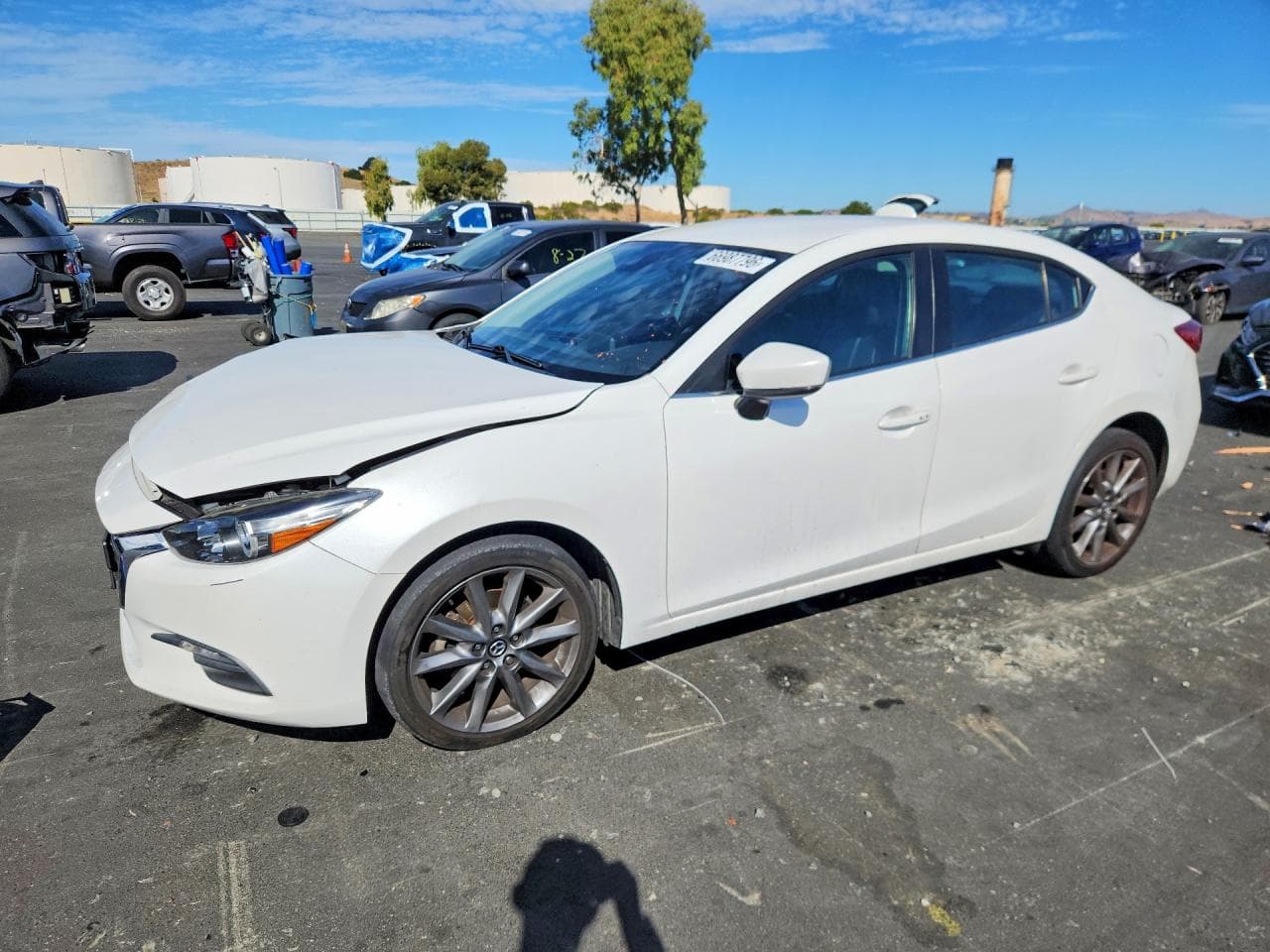 MAZDA 3