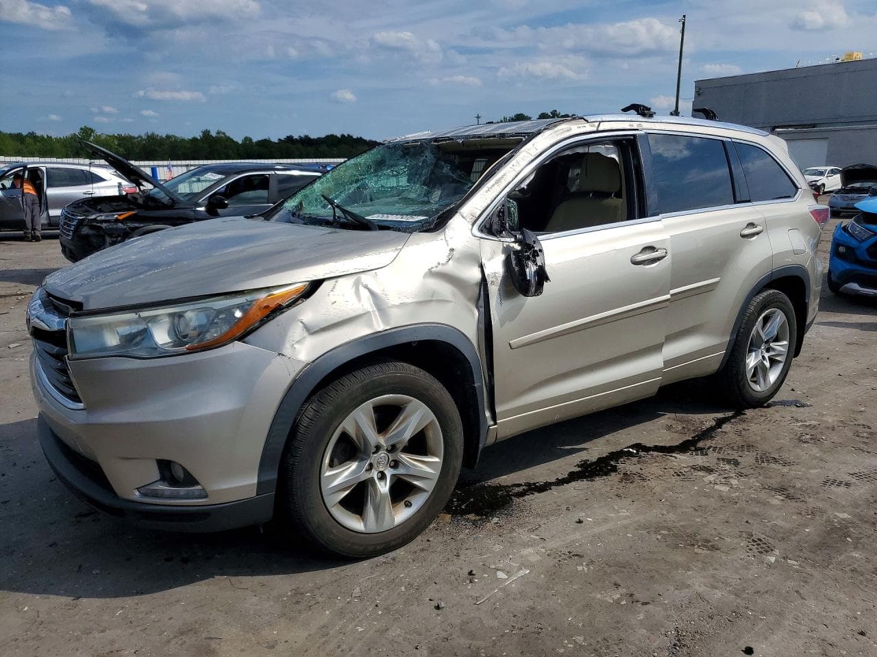 TOYOTA HIGHLANDER
