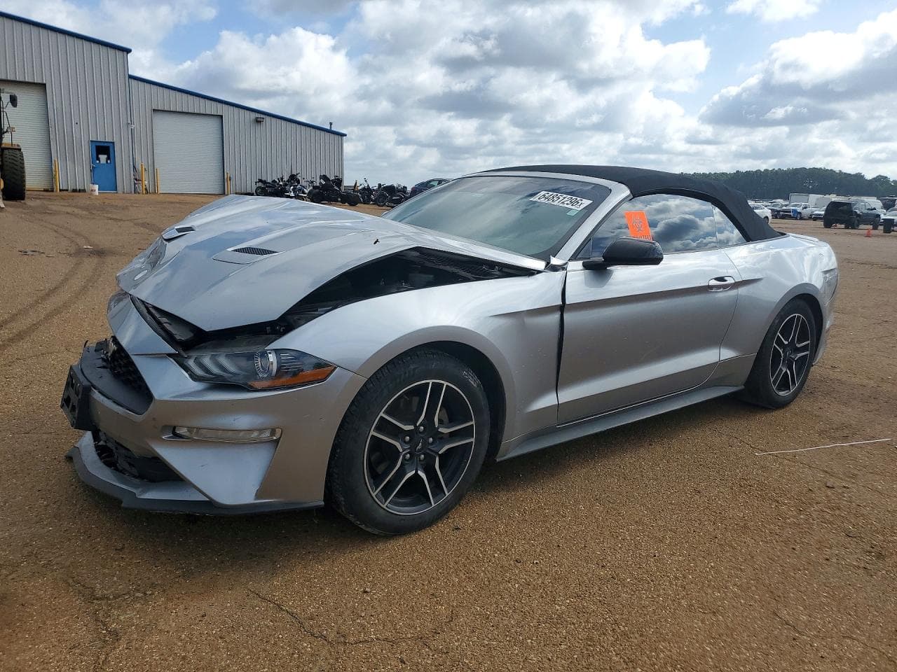 FORD MUSTANG