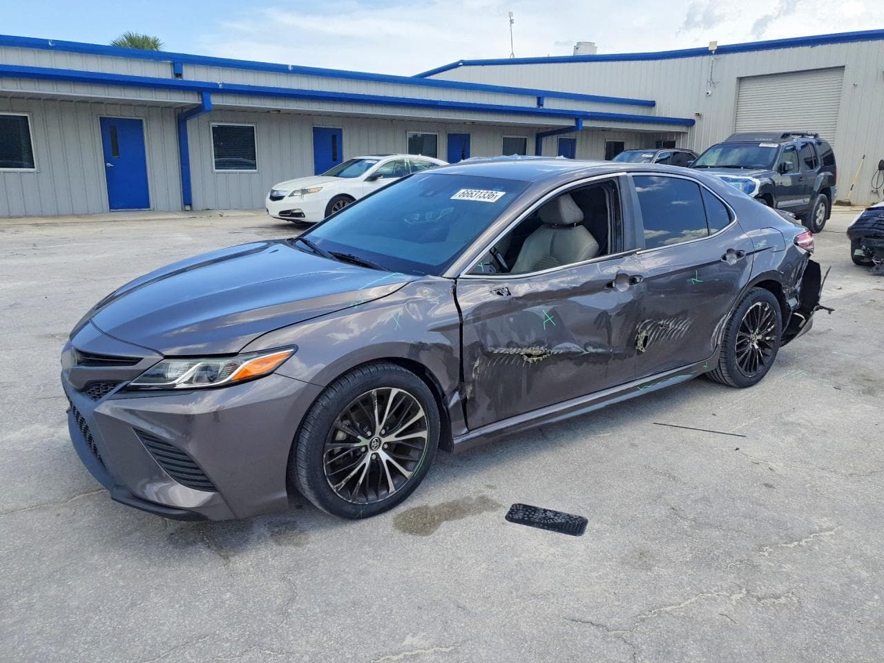 TOYOTA CAMRY