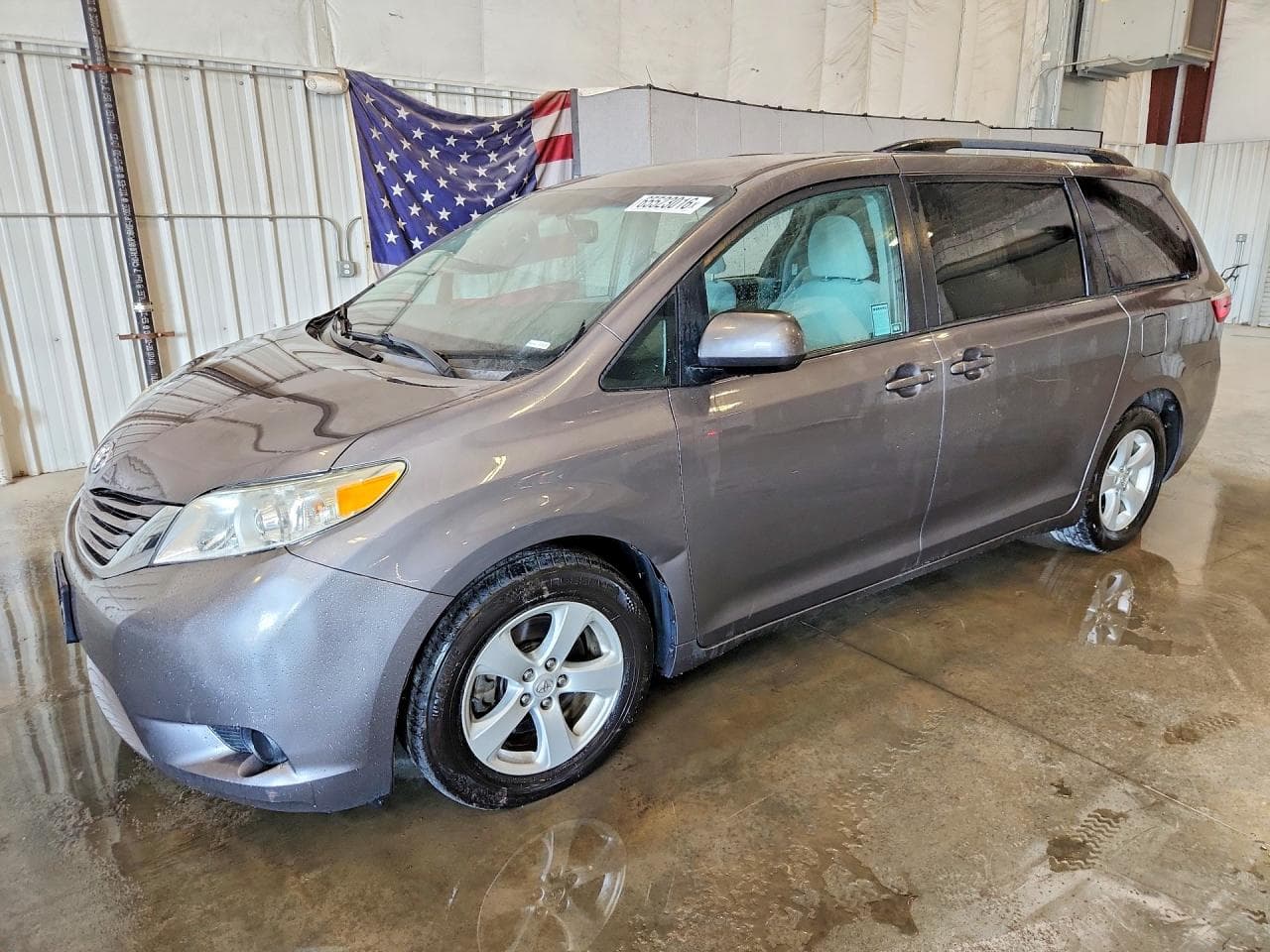 TOYOTA SIENNA