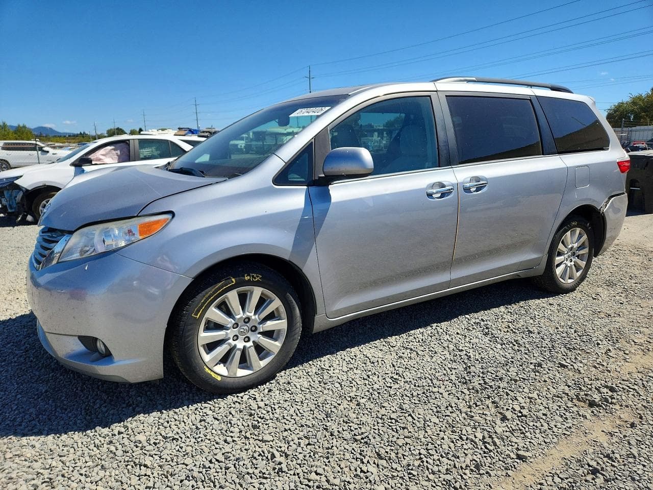 TOYOTA SIENNA
