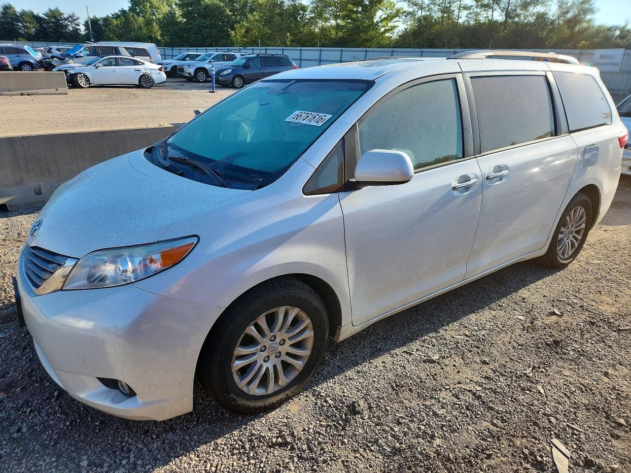 TOYOTA SIENNA