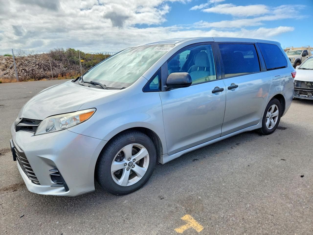 TOYOTA SIENNA