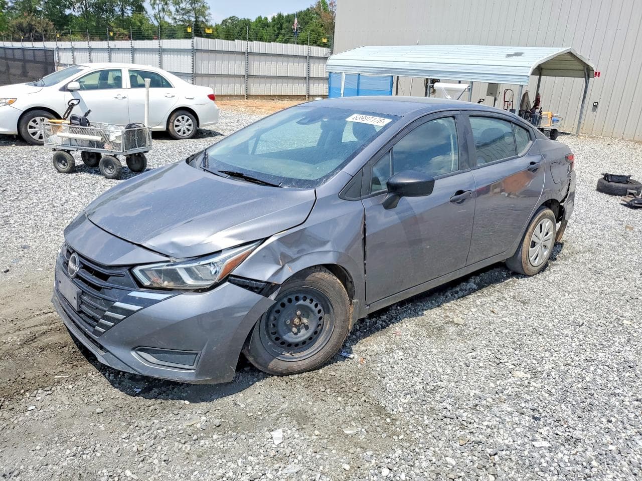 NISSAN VERSA