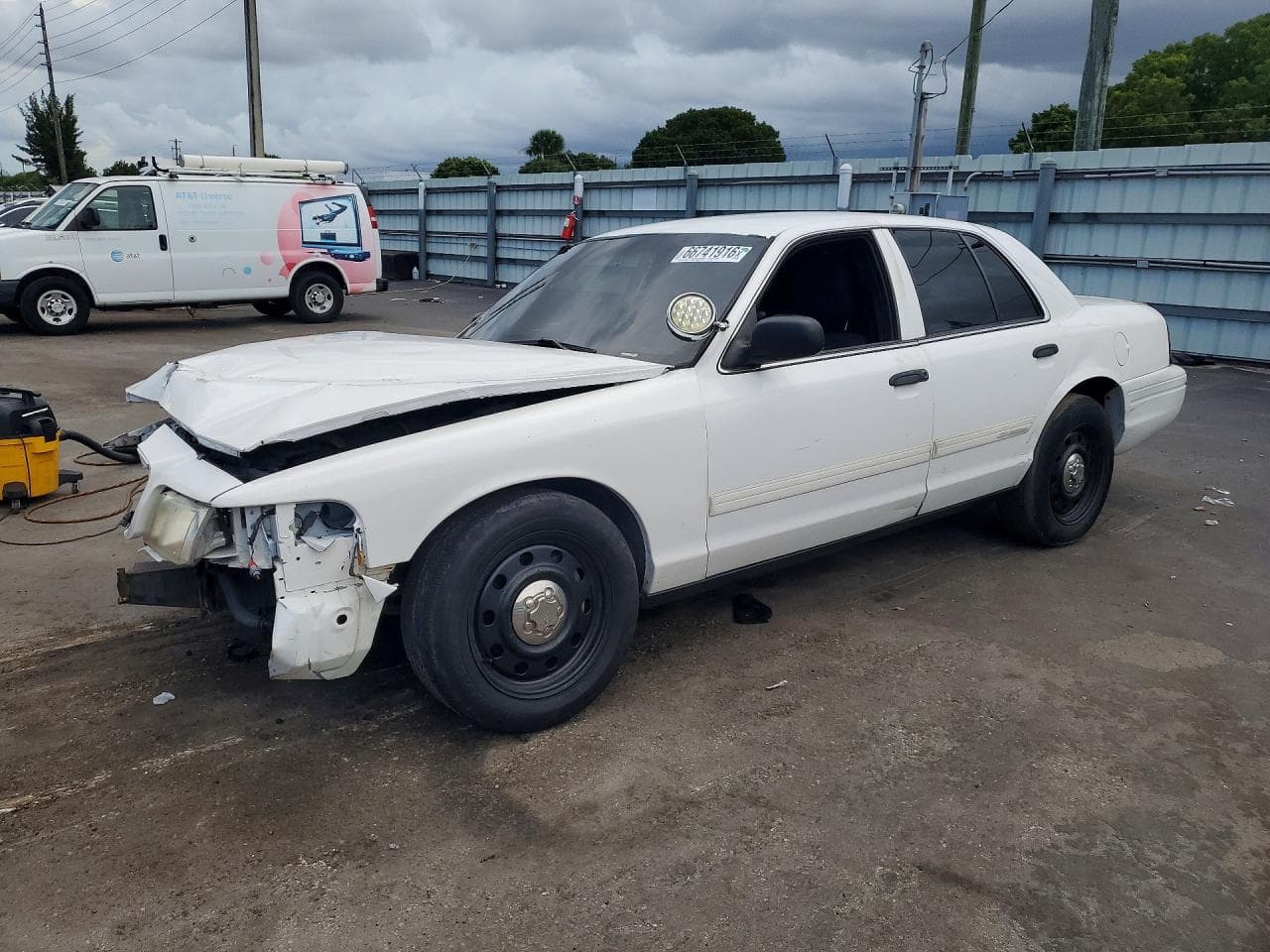 2011 FORD CROWN VIC