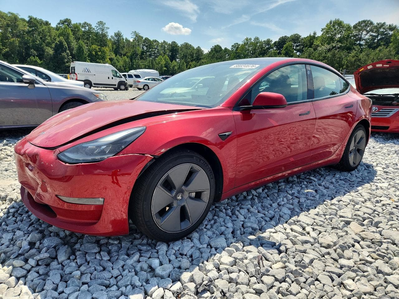 TESLA MODEL 3