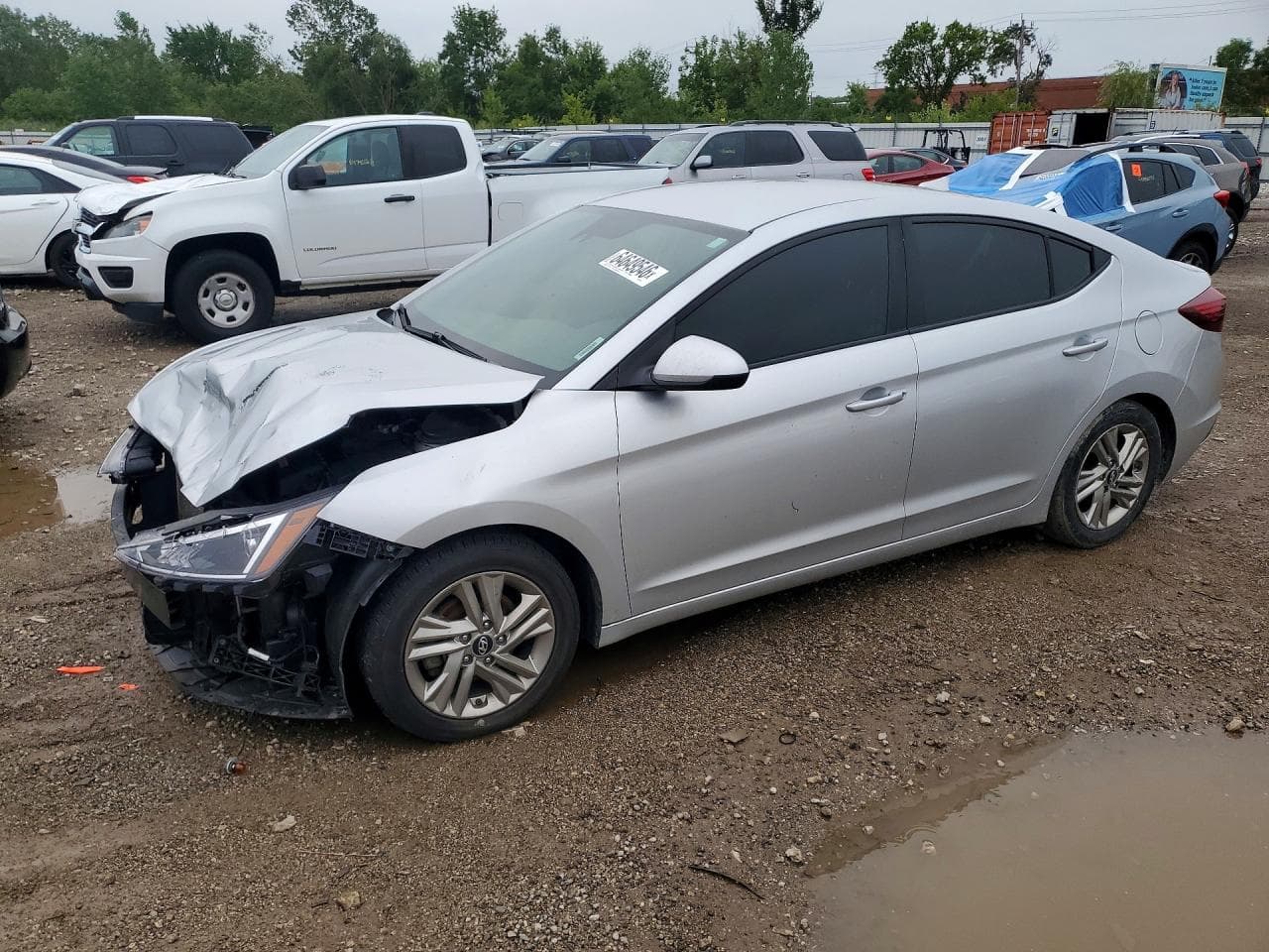 HYUNDAI ELANTRA