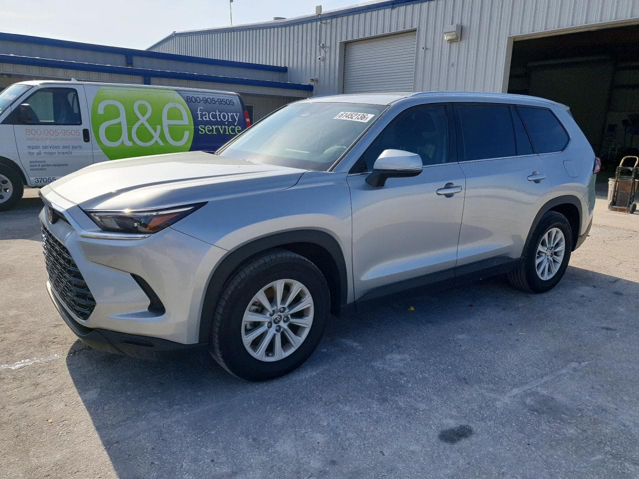 TOYOTA GRAND HIGH