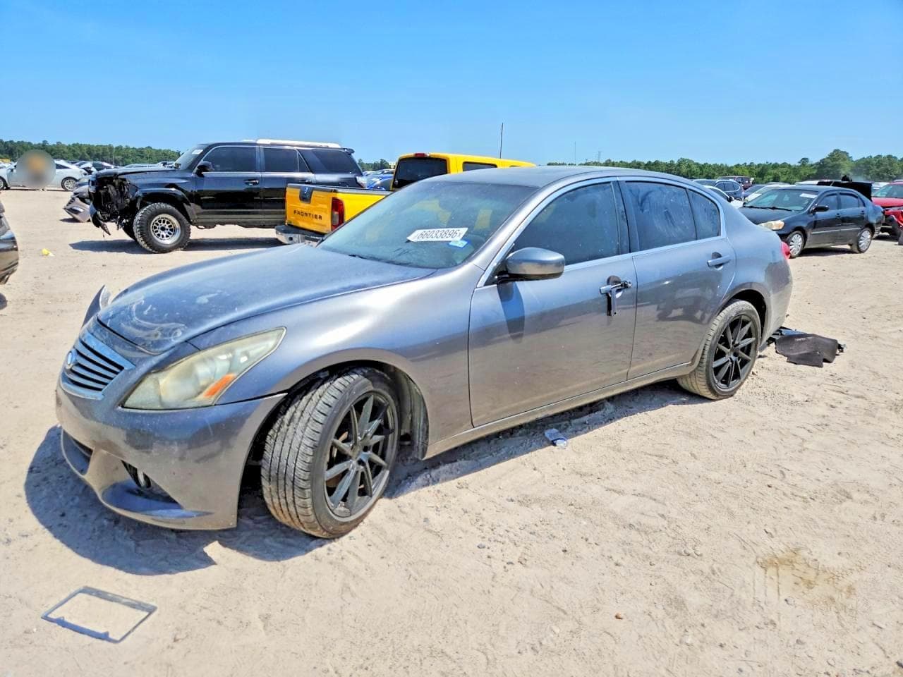 INFINITI Q40