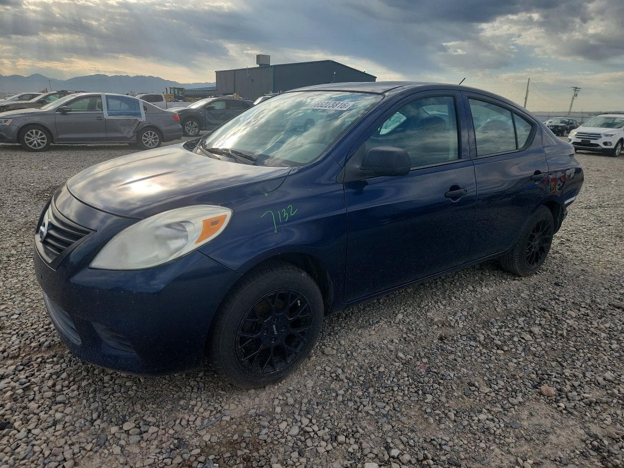 NISSAN VERSA