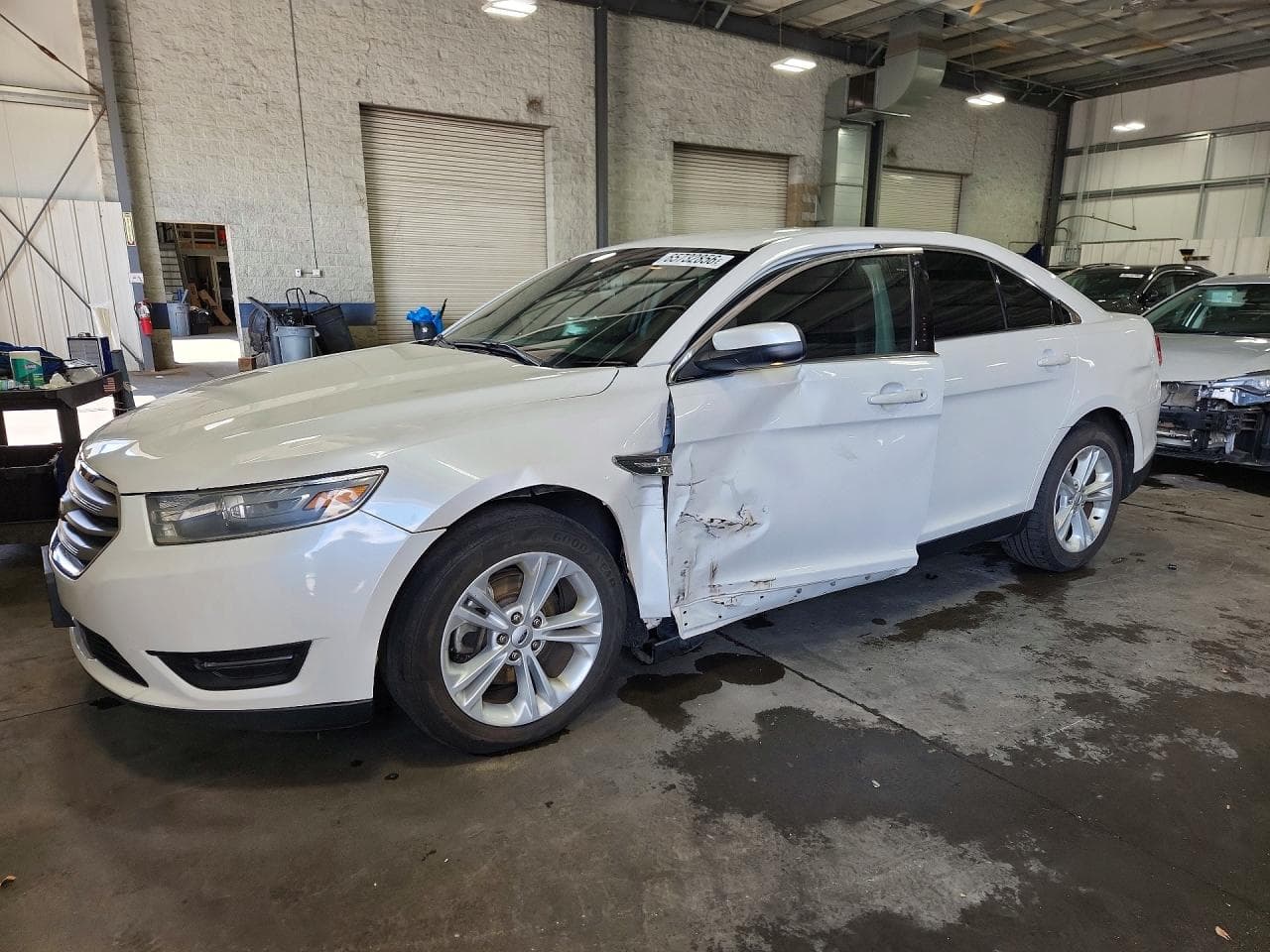 FORD TAURUS