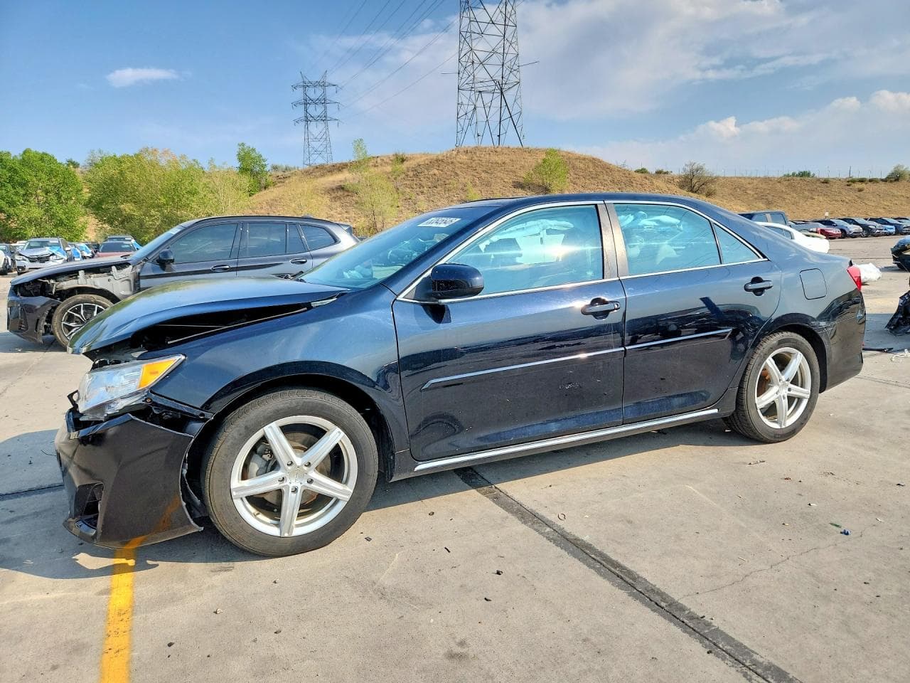 TOYOTA CAMRY