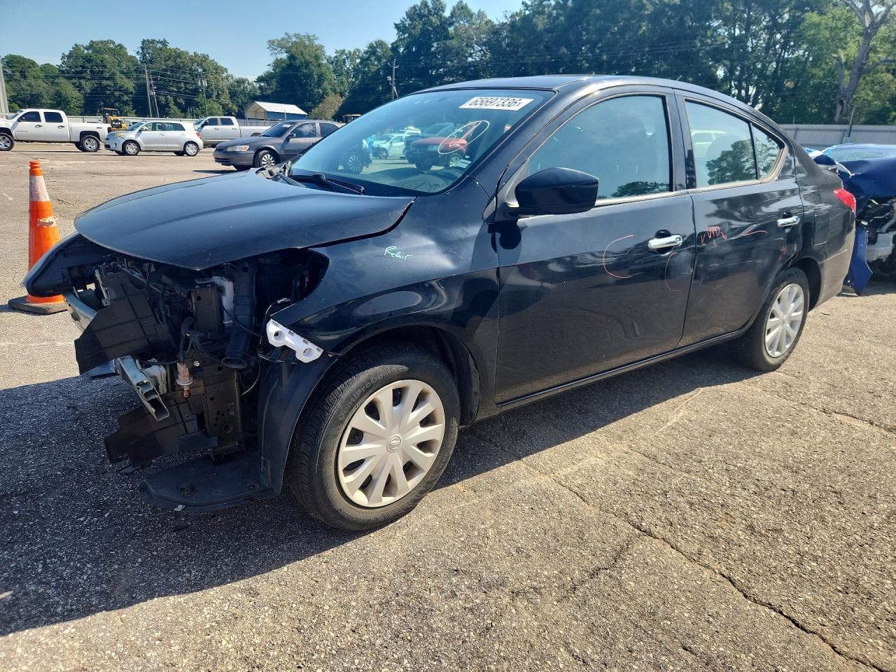 NISSAN VERSA