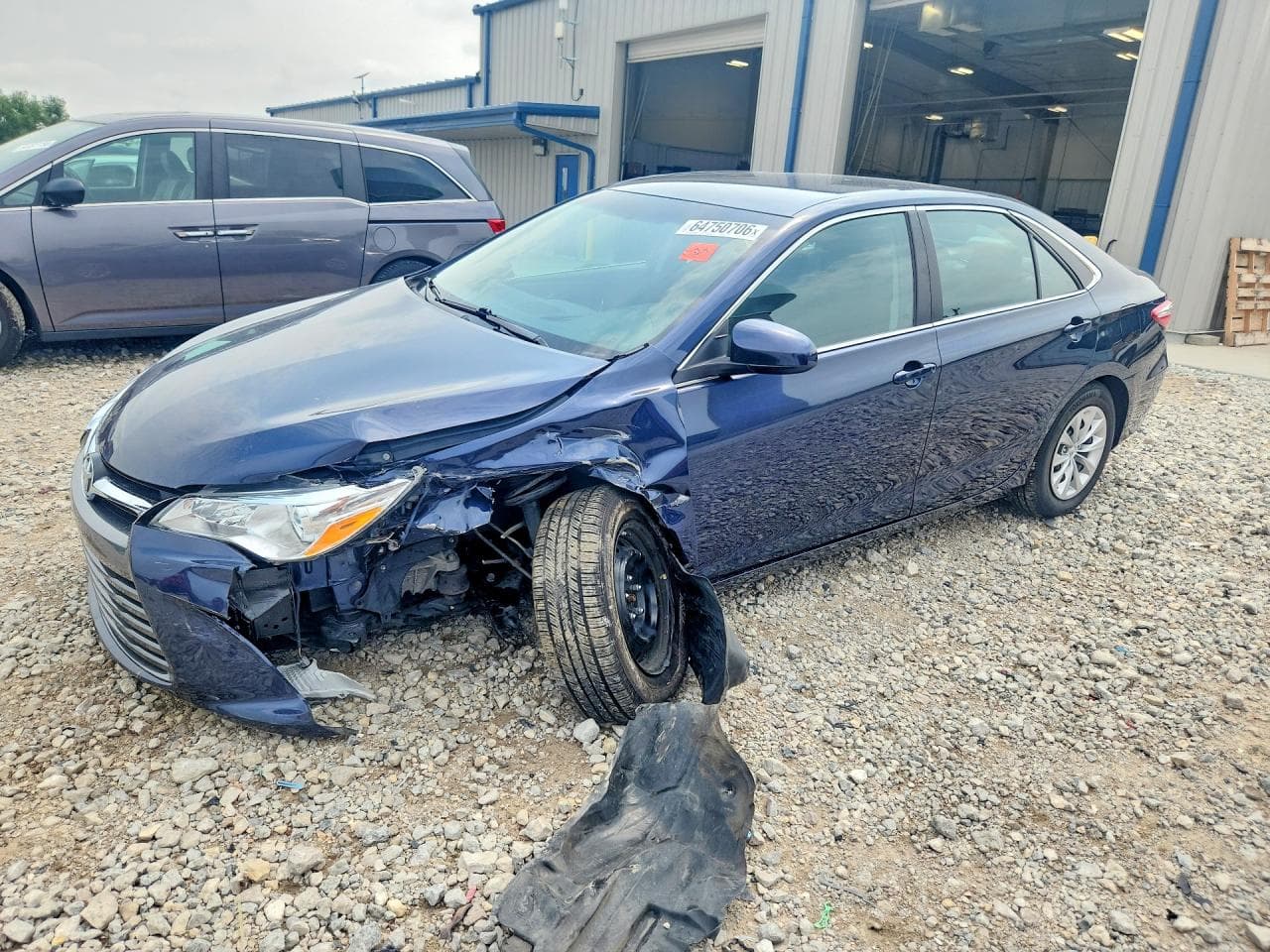 TOYOTA CAMRY