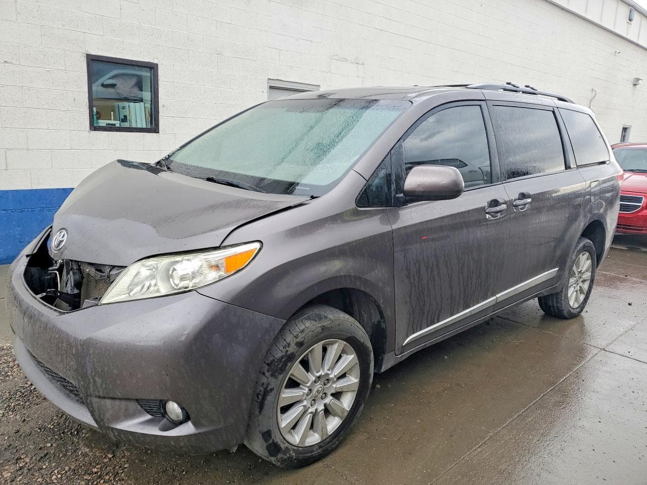 TOYOTA SIENNA