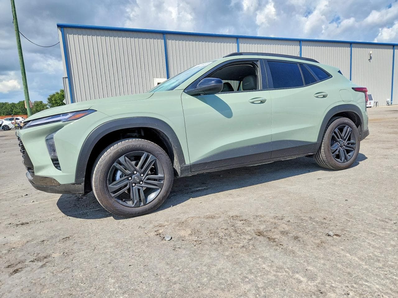 CHEVROLET TRAX