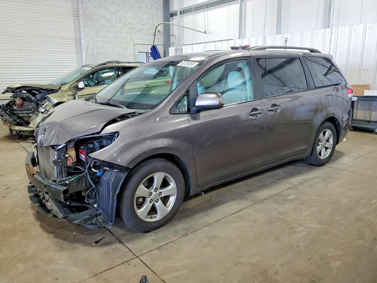 TOYOTA SIENNA