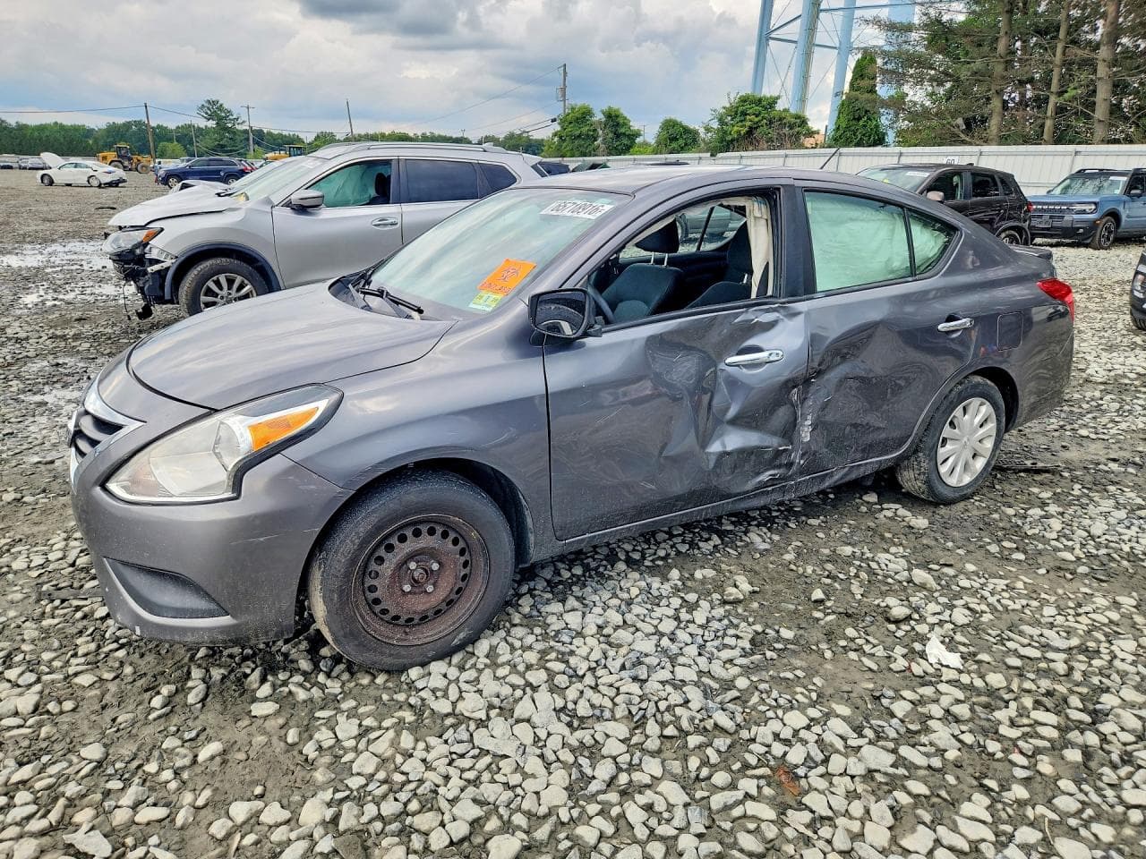 NISSAN VERSA