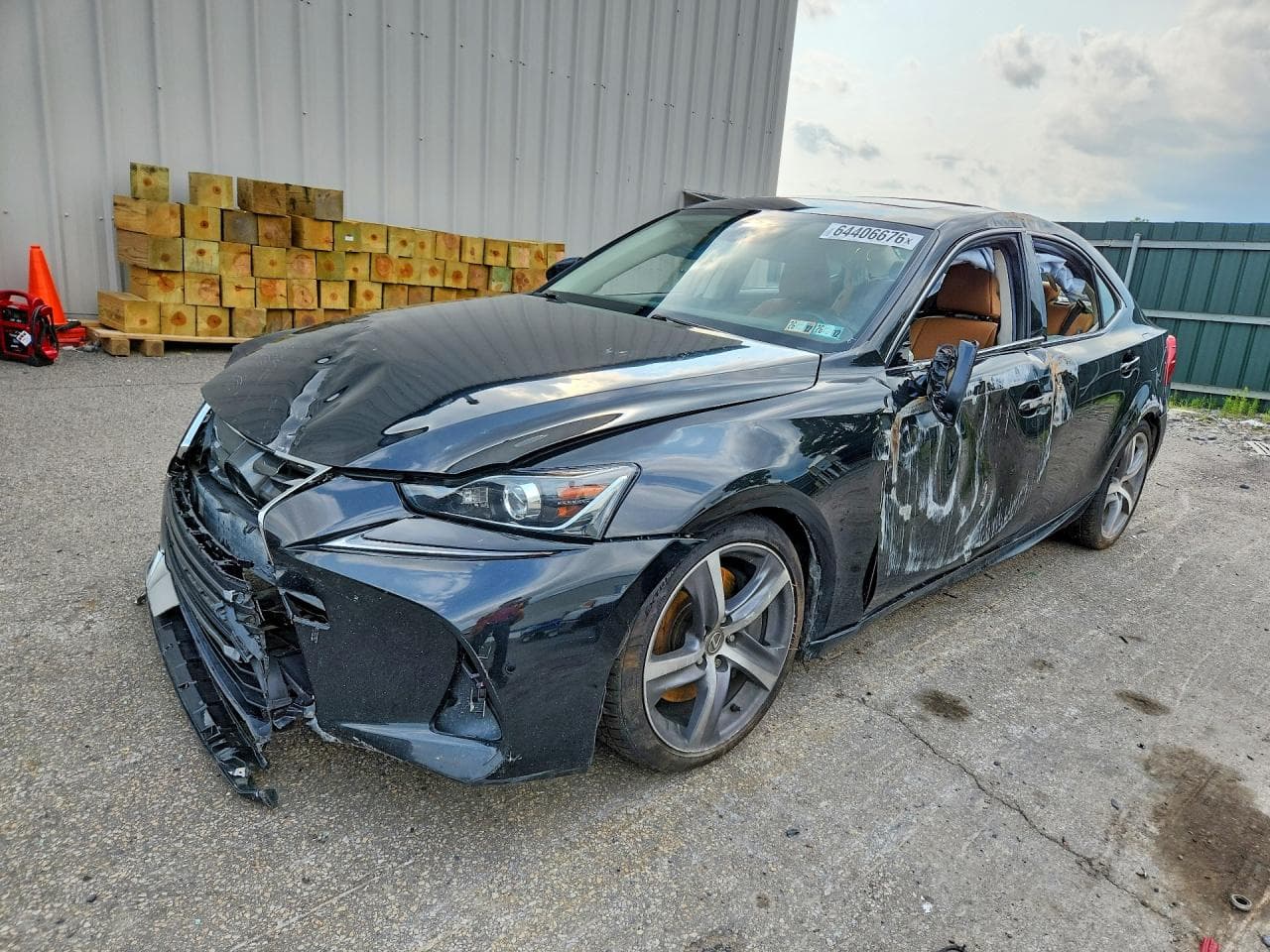 LEXUS IS