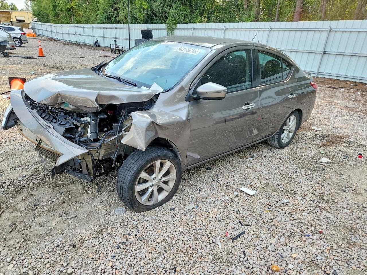 NISSAN VERSA