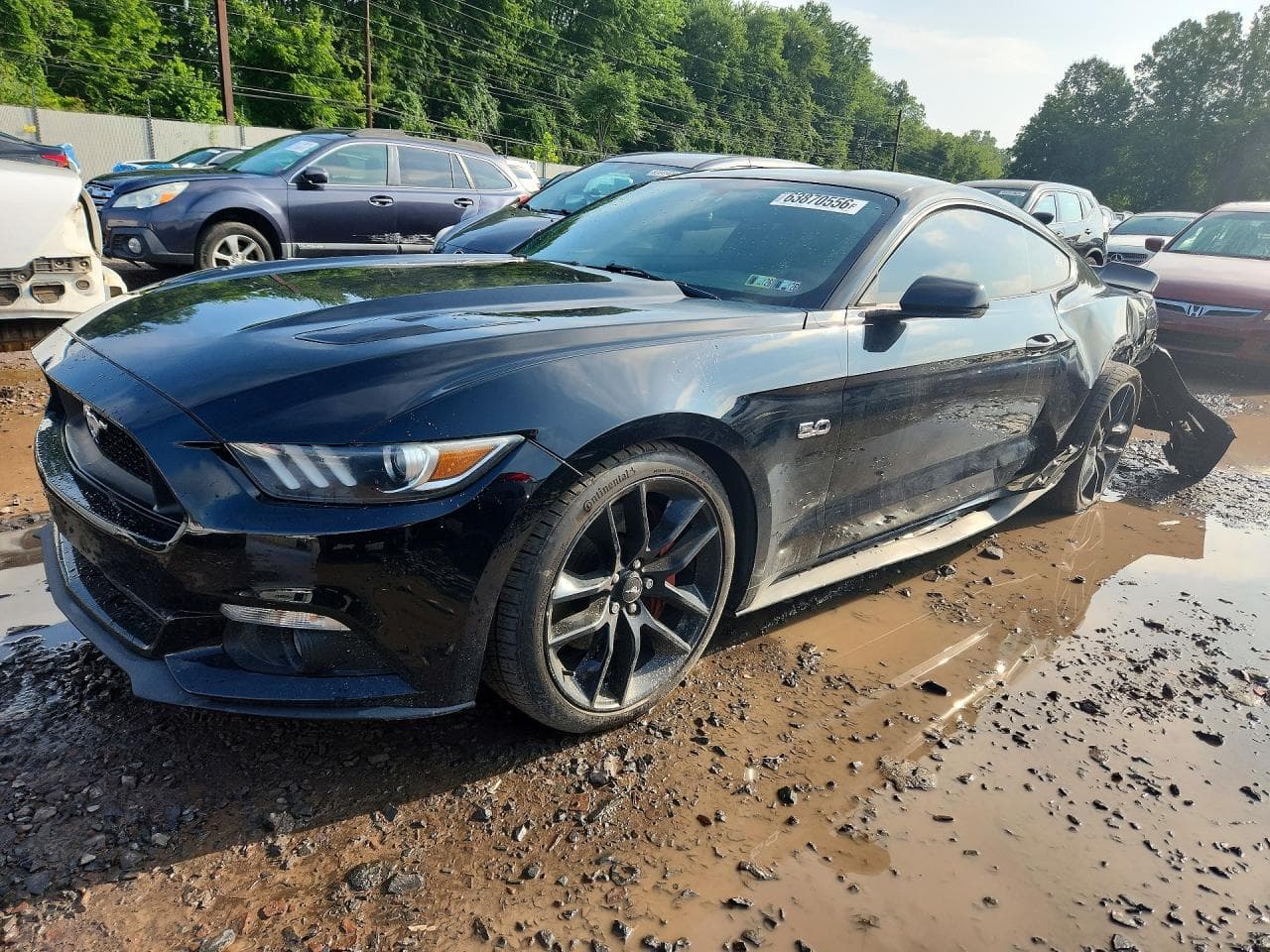 FORD MUSTANG