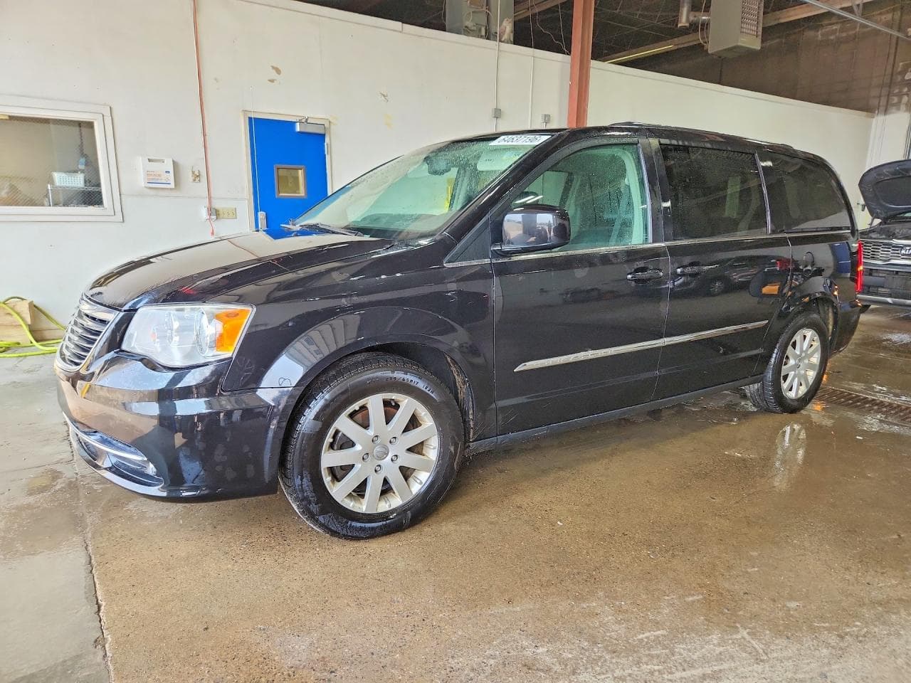 CHRYSLER MINIVAN