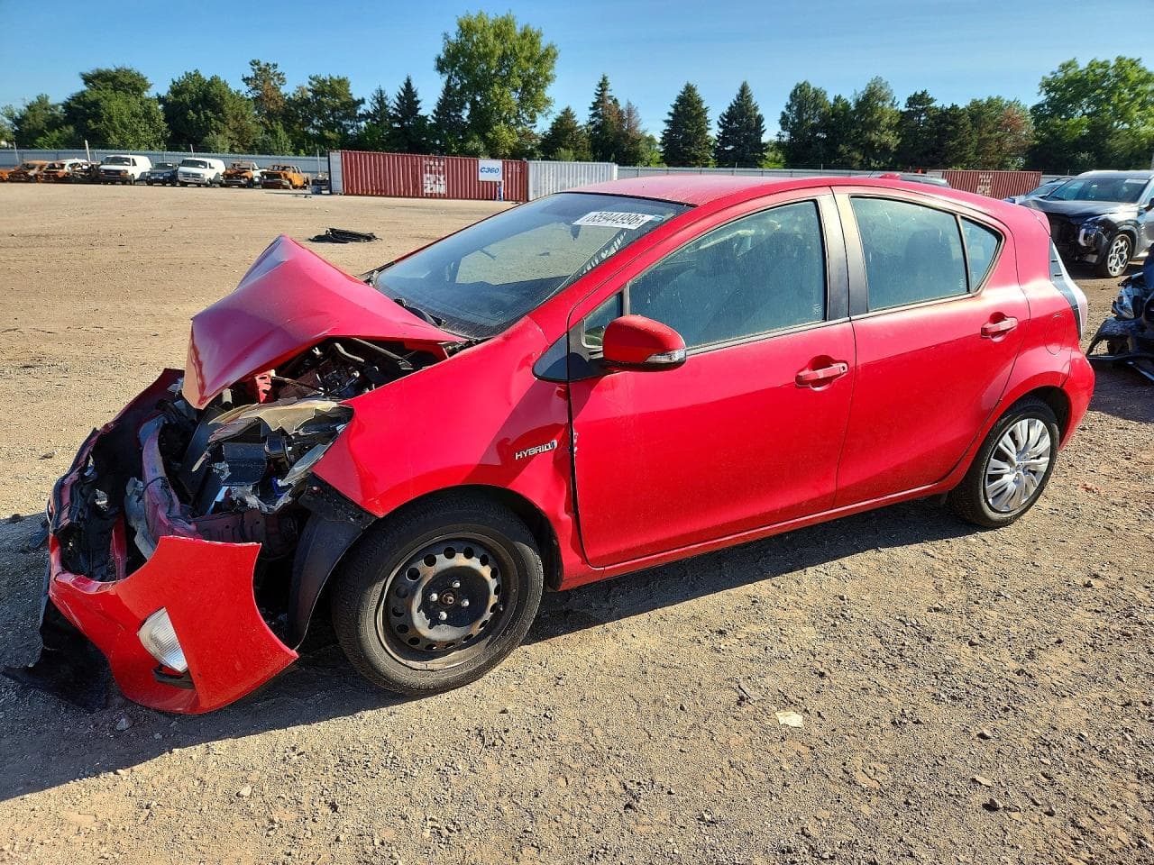 2015 TOYOTA PRIUS C ON