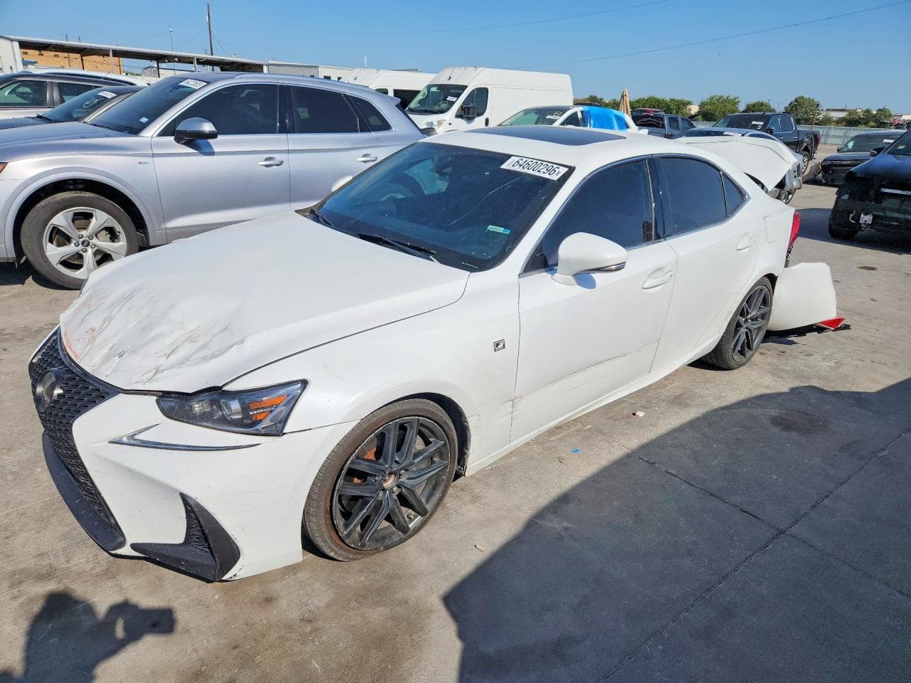 LEXUS IS