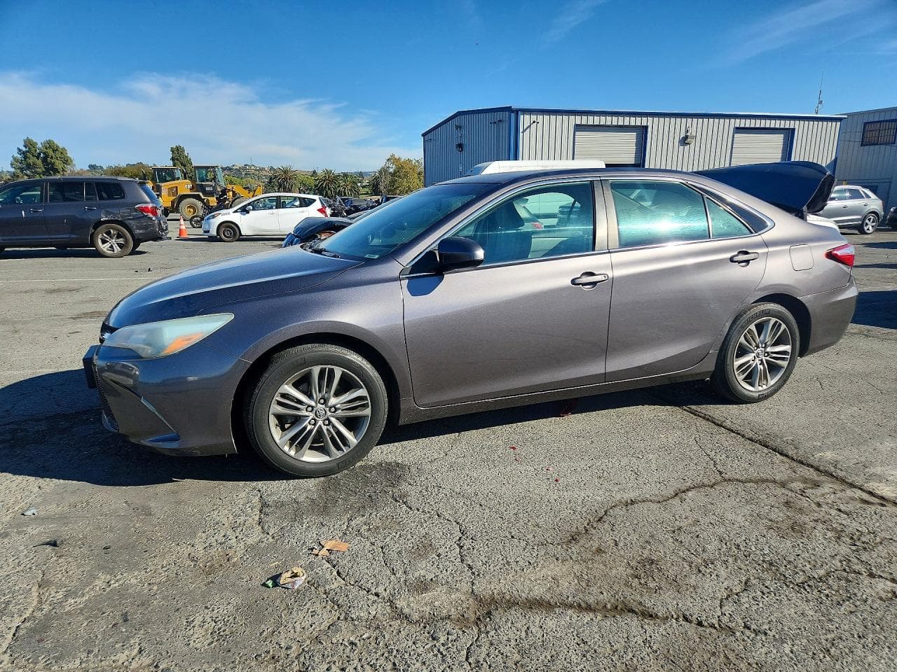 TOYOTA CAMRY