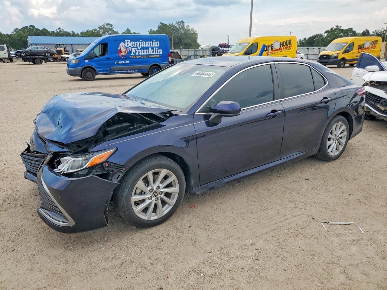 TOYOTA CAMRY