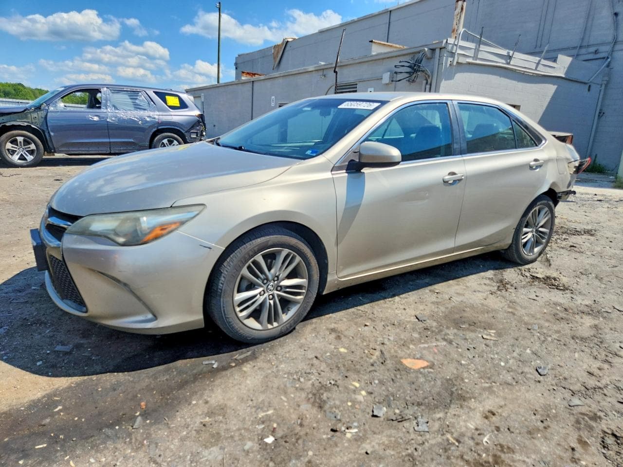 TOYOTA CAMRY
