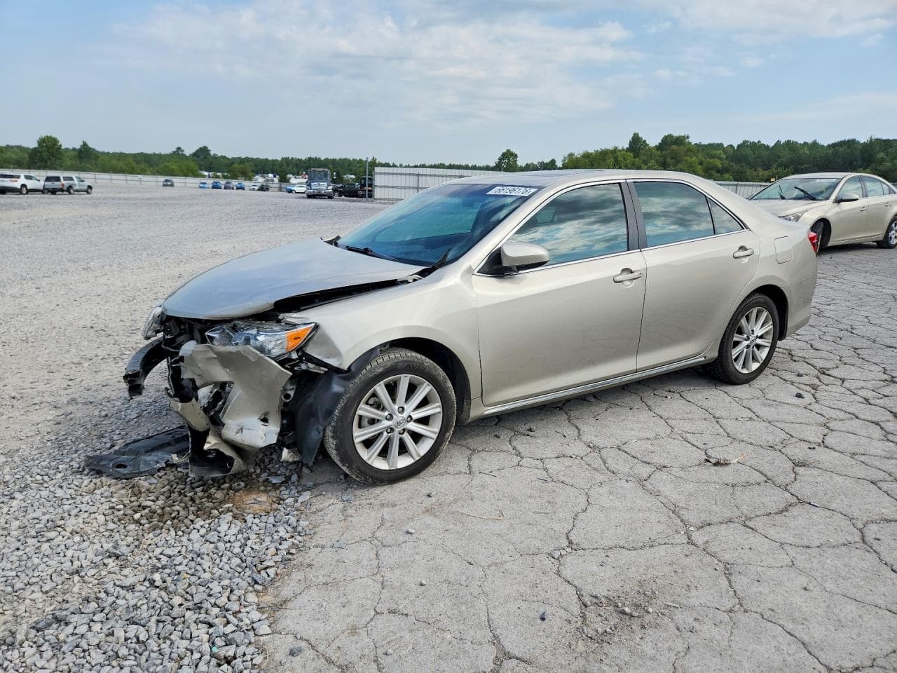TOYOTA CAMRY