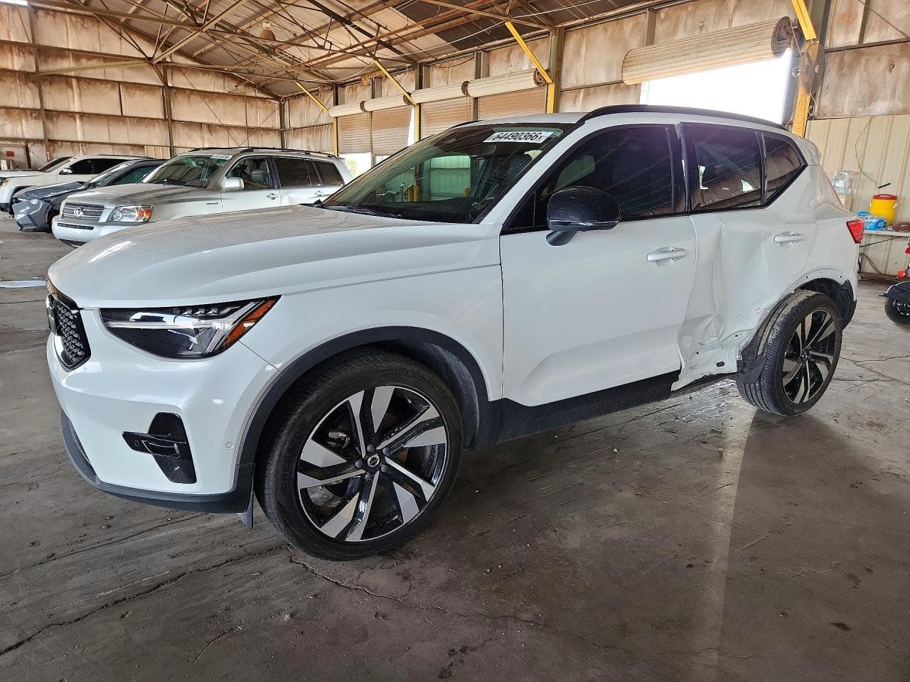 VOLVO XC40