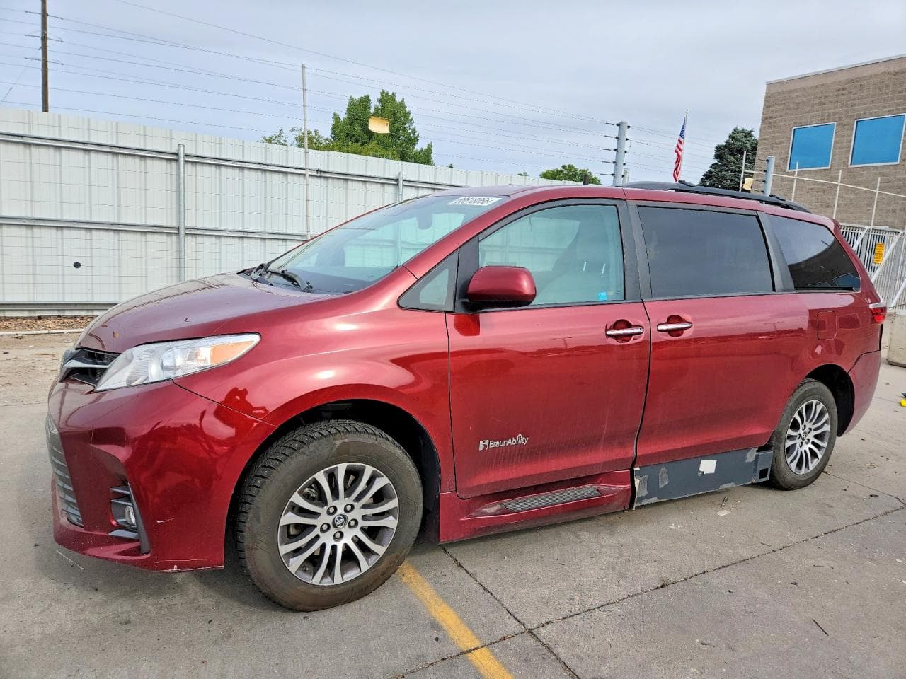 TOYOTA SIENNA