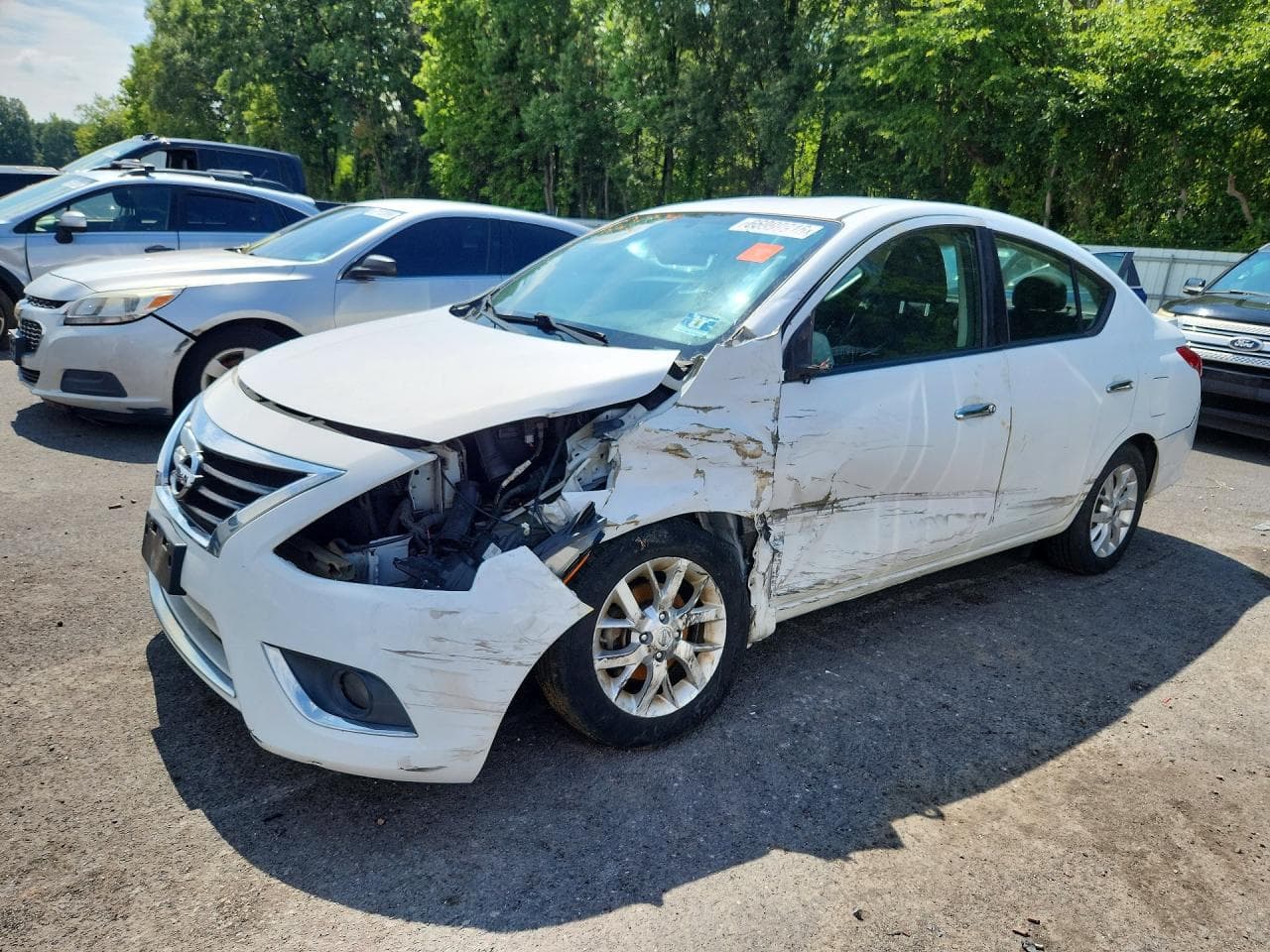 NISSAN VERSA