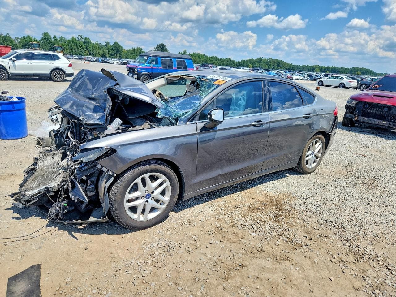 FORD FUSION SE